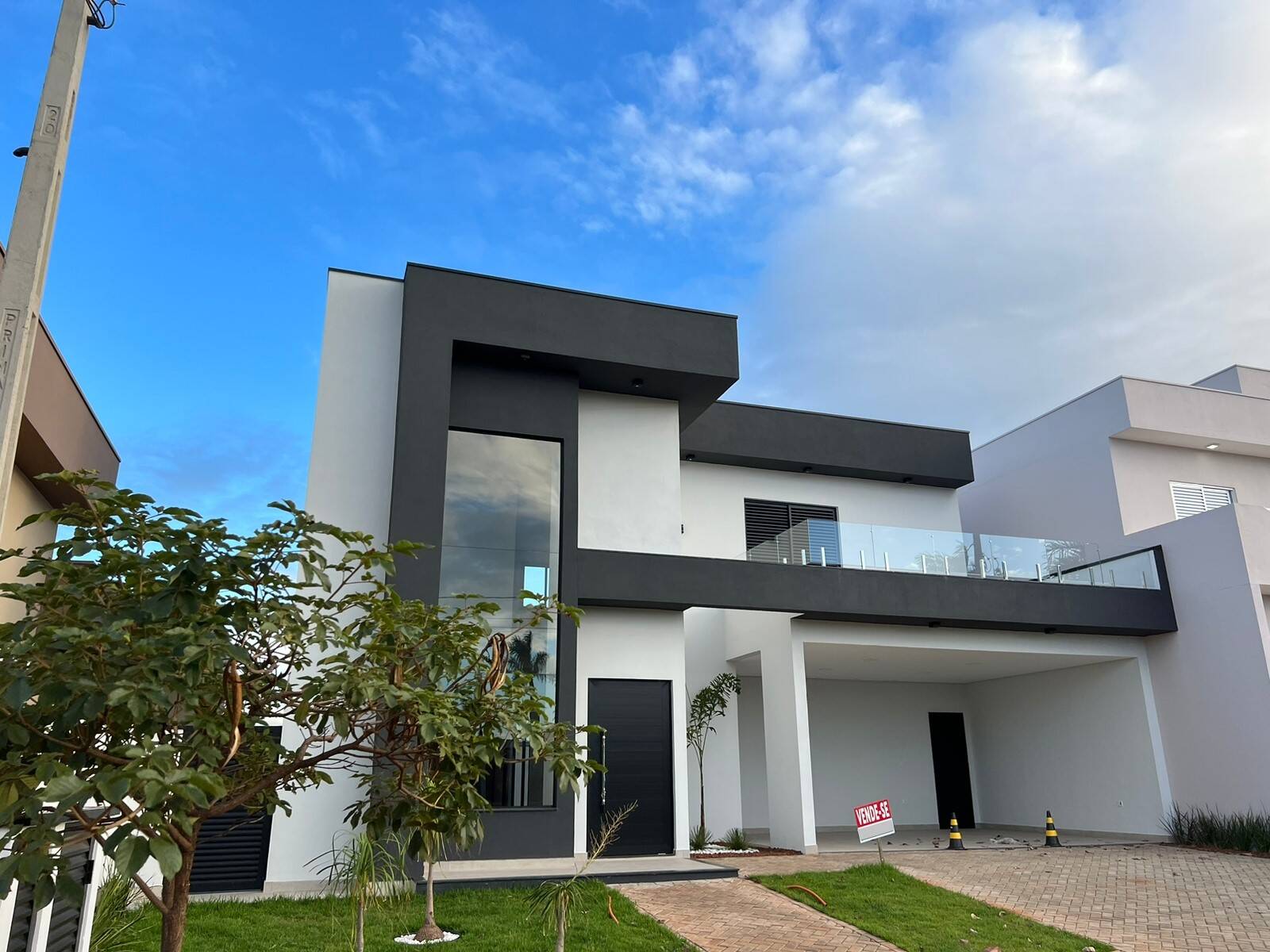 Casa à venda no condomínio Portal Ville Jardim Europa em Boituva.