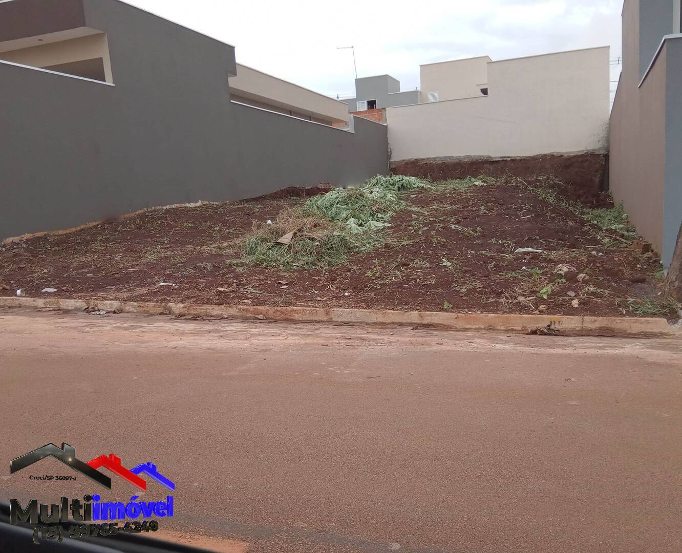 Terreno à venda no Portal Ville Jardins em Boituva