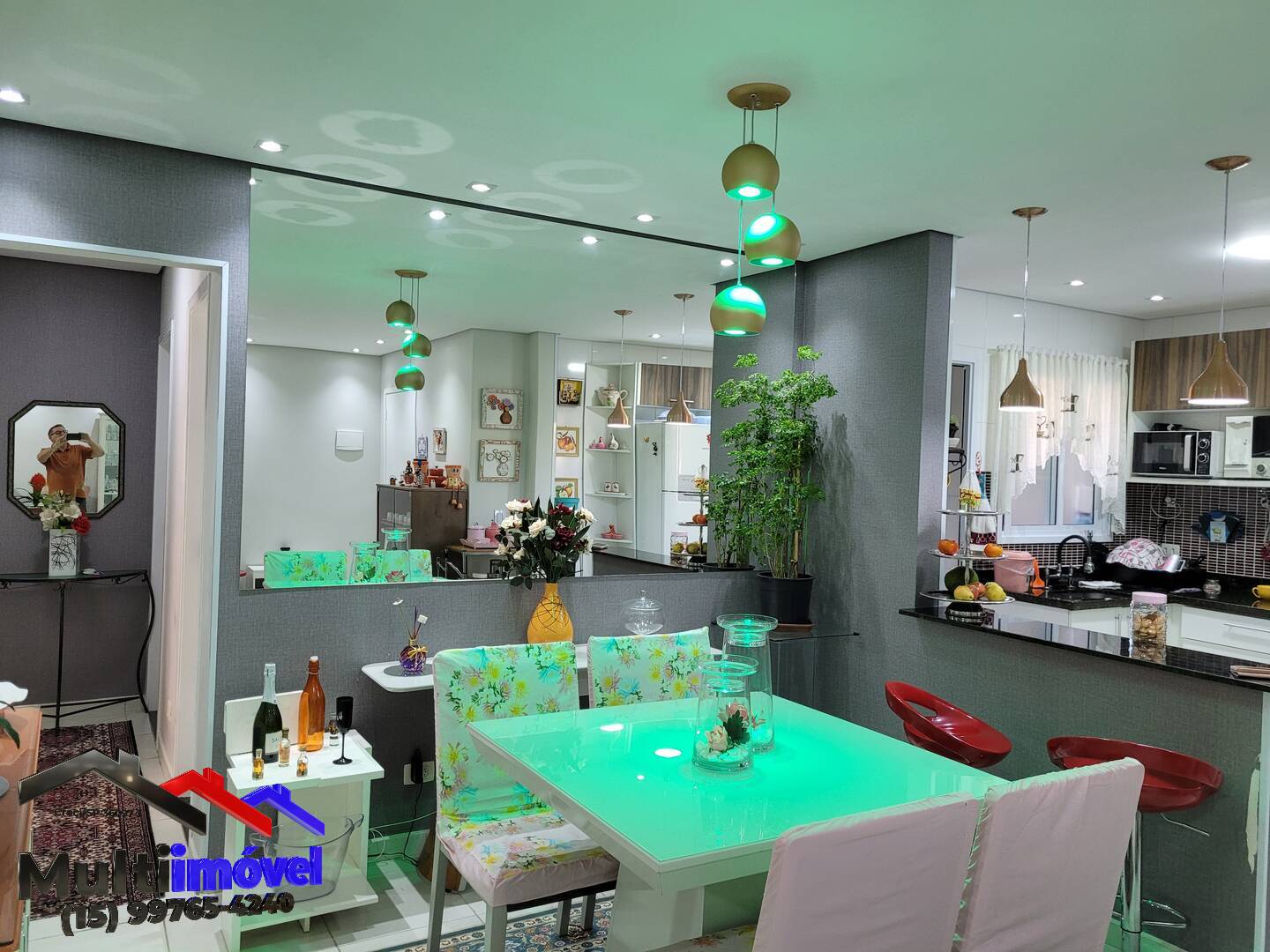 Apartamento com 3 dormitórios no centro de Boituva