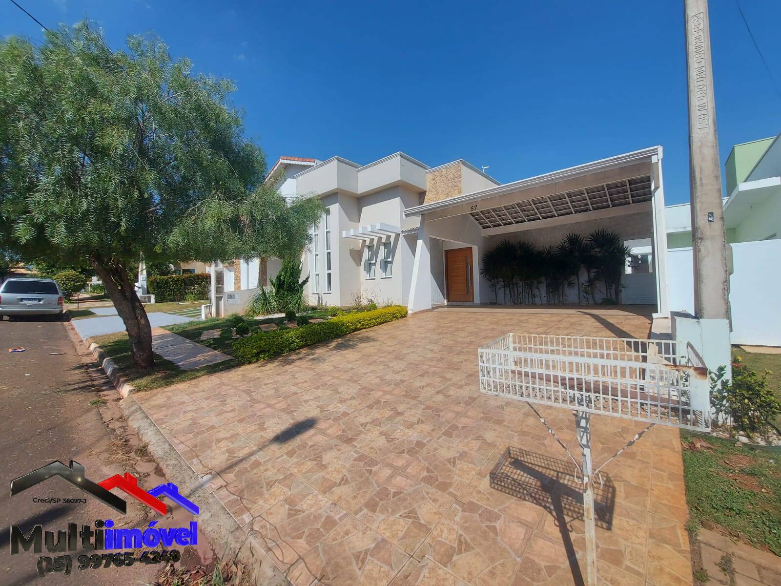 Casa à venda com 3 quartos, 240m² - Foto 2