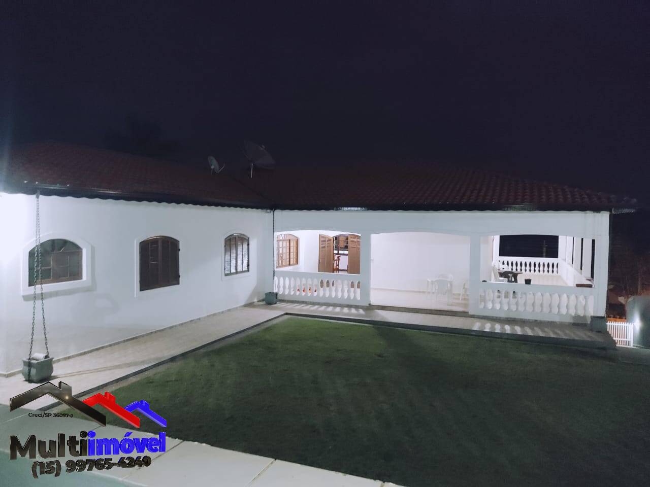 Casa no Condomínio Saint Claire