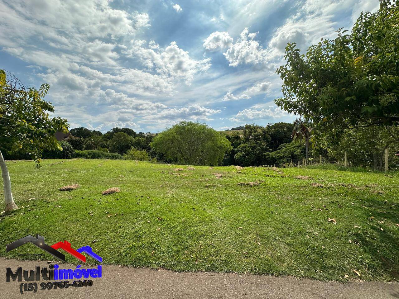 Terreno no Condomínio Saint Claire