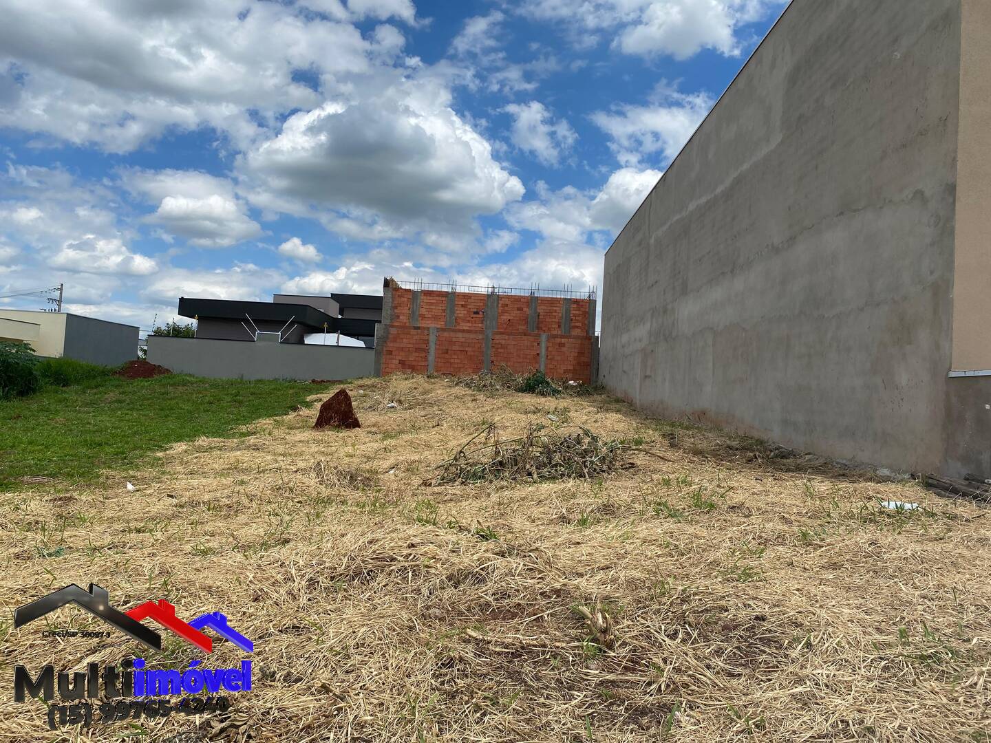Terreno Comercial à Venda no Portal Ville Jardins